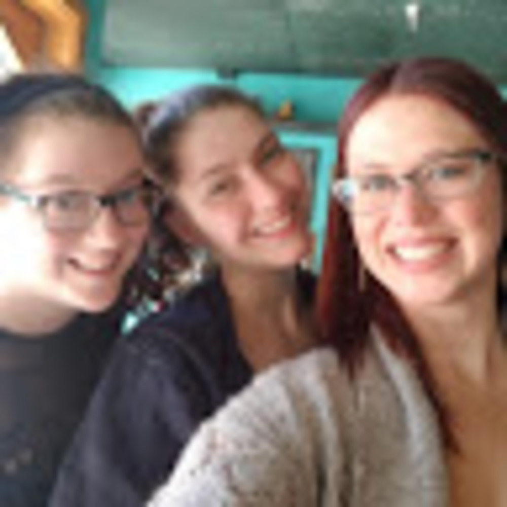 Meet your Posher, Felicia